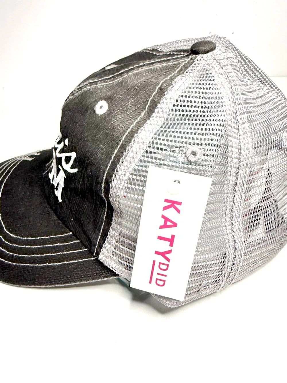 NWT Katydid Black and Gray Women’s Trucker Hat TENNIS MOM